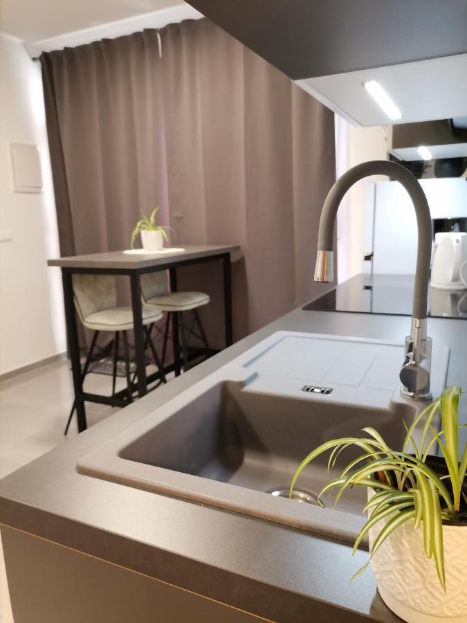 Cave With Free Parking Apartment Pula Luaran gambar