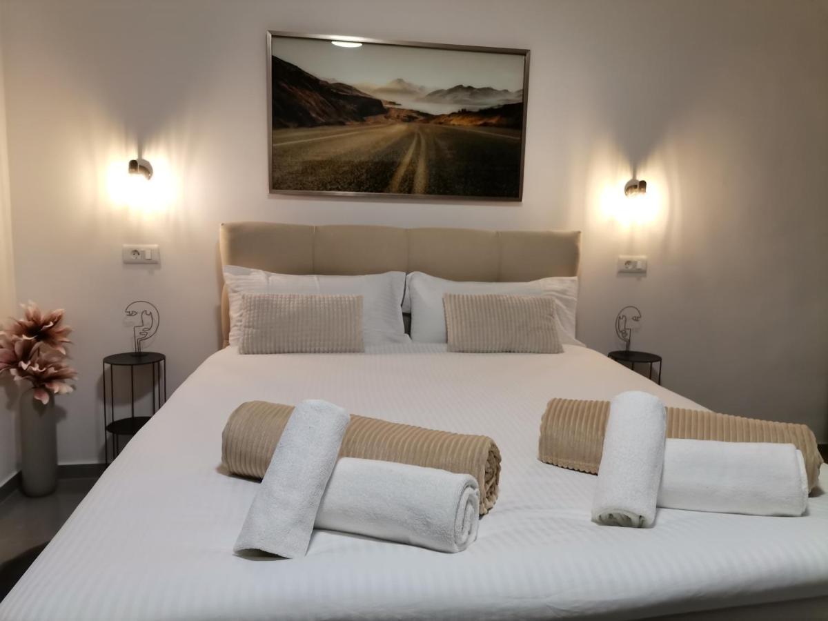 Cave With Free Parking Apartment Pula Luaran gambar